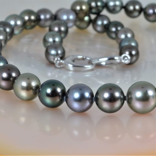 perles noires de Tahiti collier