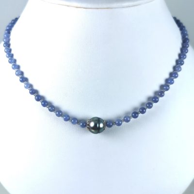 collier pierres fines et perle noire de Tahiti