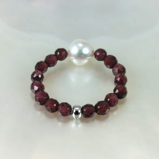 Stones and Pearl collection ring