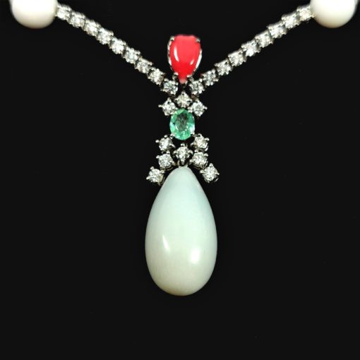 perles naturelles et pierres précieuses collier