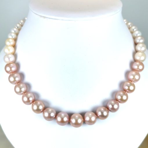 freshwater cultured pearls graduated in color