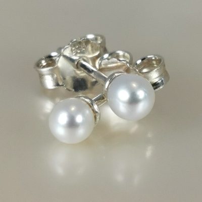 perles blanches pour mariages
