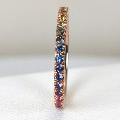 Ring Eternity Roségold 18 Karat Regenbogensaphire