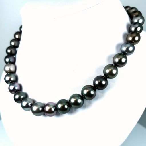 Tahitian cultured pearls rainbow necklace