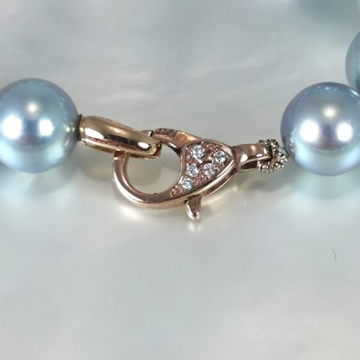 mousqueton or rose 18k diamants collier de perles