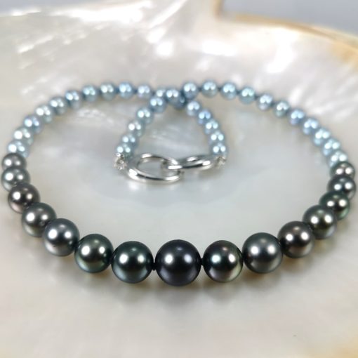 collier de perles de culture de Tahiti et Akoya jajponaises