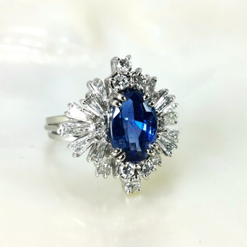 18k Goldring mit Saphir und natürlichen Diamanten