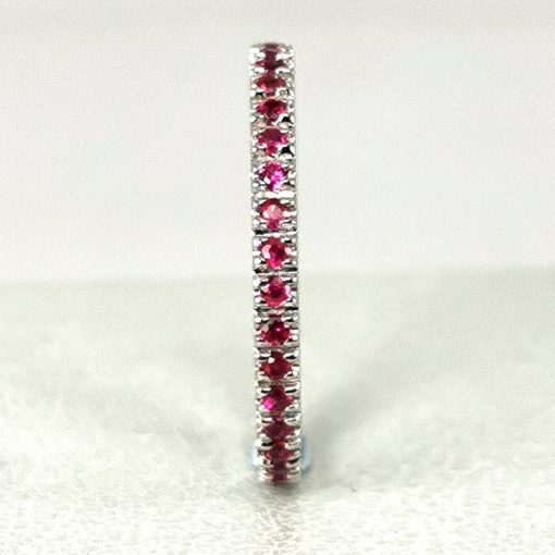 Bague d'éternité en or 18k et pierres précieuses rubis
