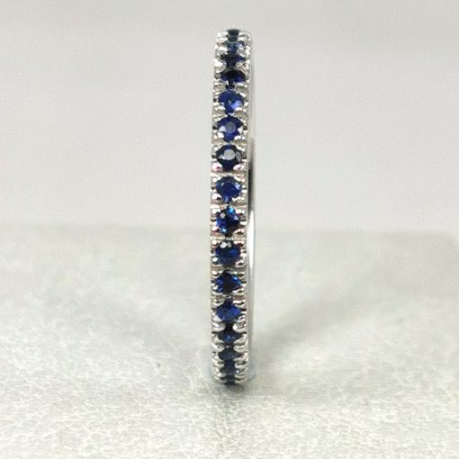Eternity Ring 18K Gold mit Saphire