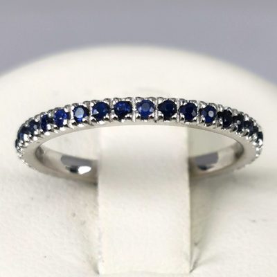 Bague Eternity saphirs bleus 0.45cts