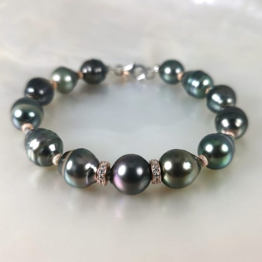 Bracelet perles noires rainbow de Tahiti