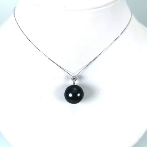 Collana perla nera di Tahiti di 16 mm con diamanti naturali in oro bianco 18K