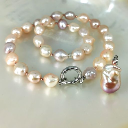 Wedding pearl necklace stylish in 925S.