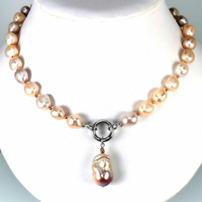 perles d'eau douce baroques couleurs naturelles collier