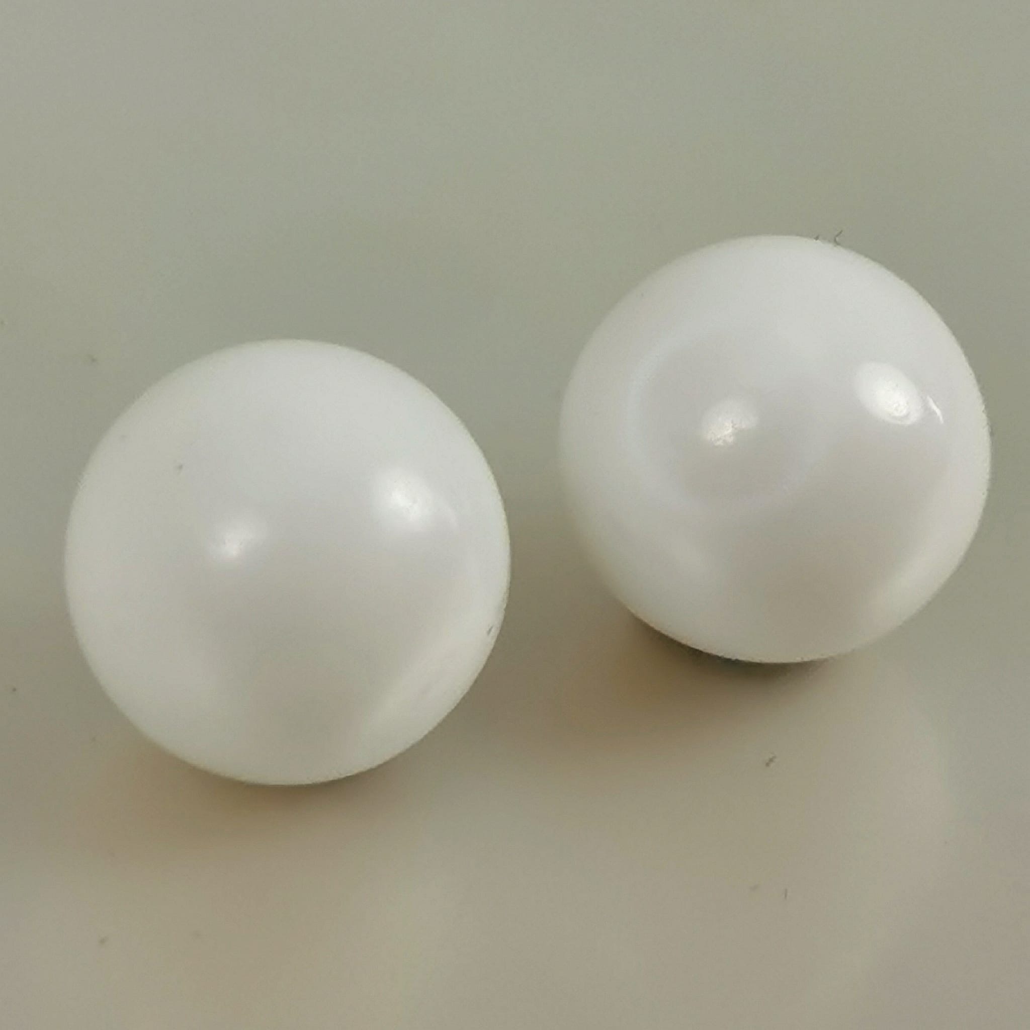 perles naturelles irisées Clam paire
