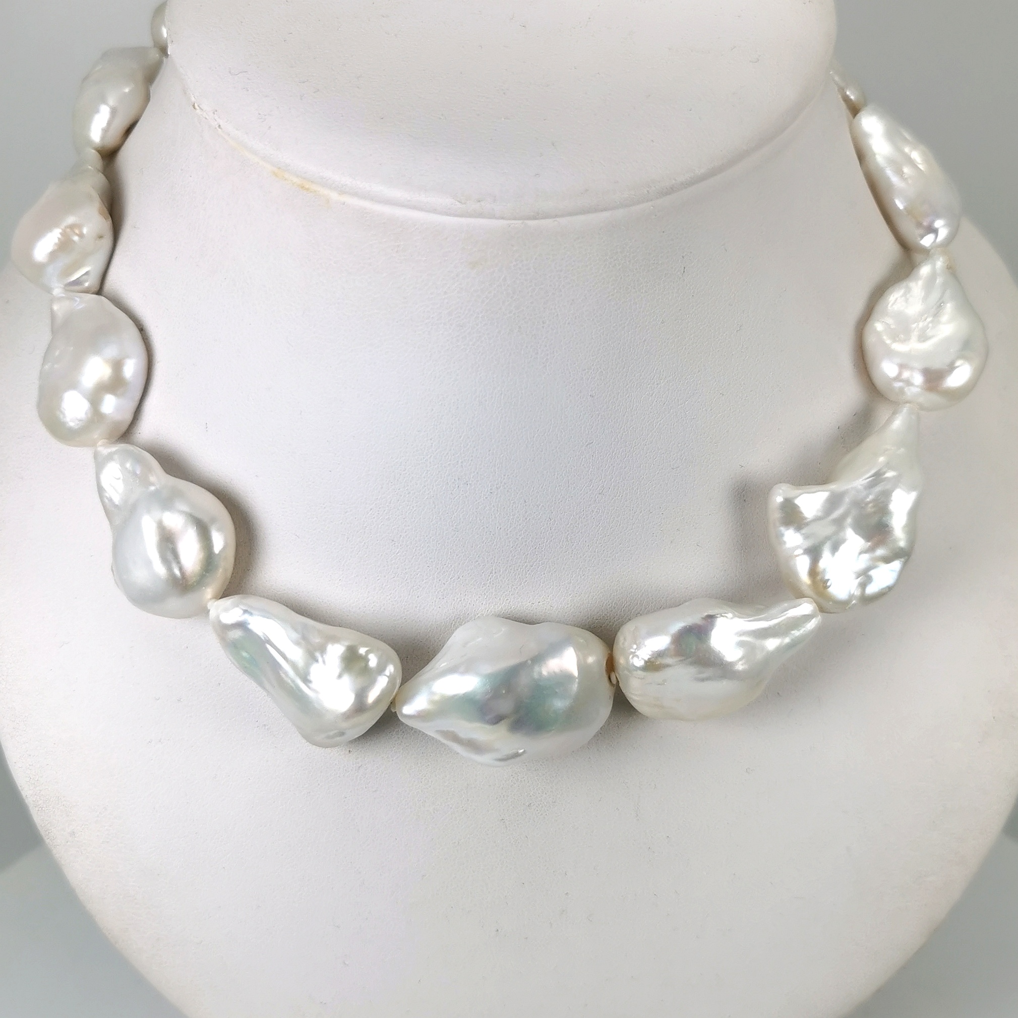énormes perles de culture d'eau douce baroques collier