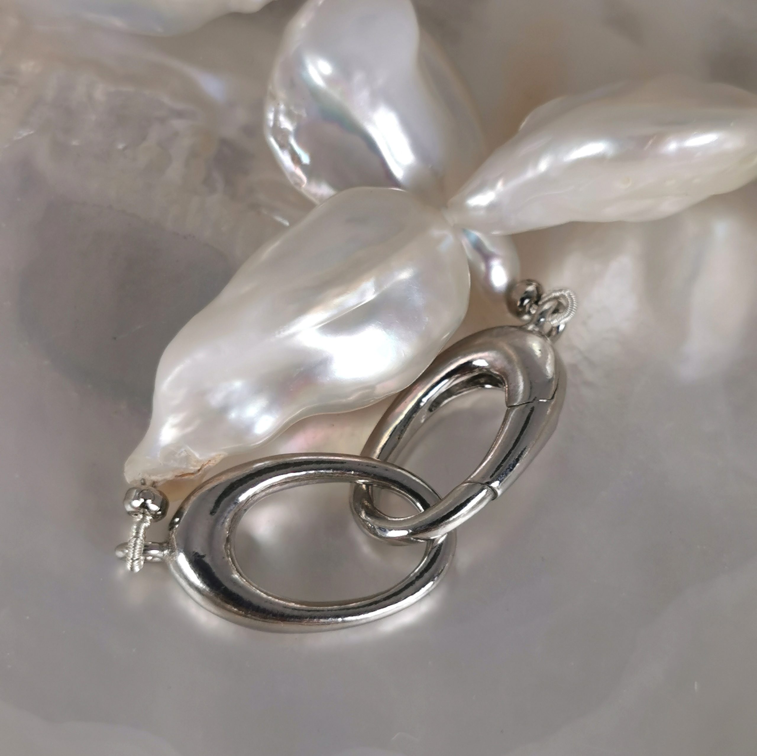 Freshwater cultured pearls necklace baroque shape
